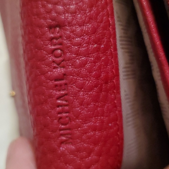 Michael Kors Wallet - Picture 9 of 14